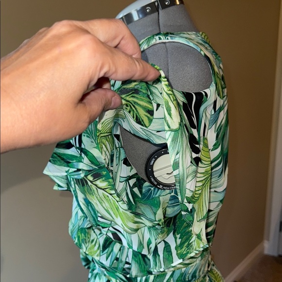 Laura Dress Tropical Green African Leaf Print Elegant Flowy Wedding Guest Cruise - Picture 6 of 13